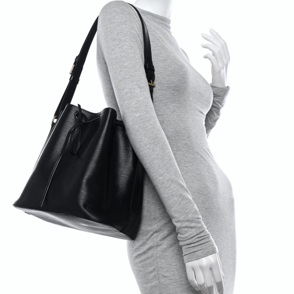 Louis Vuitton Epi Noir Petit Noe - Picture 3 of 13